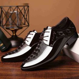 Dres Shoe Brown Wedding Shoe Men dressing shoes Formal Leather for Hairdresser Elegant Classic Zapato 220723