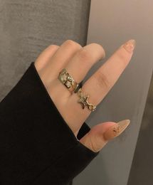 Wedding Rings 2PcsSet Vintage Geometric Hollow Stars Set For Women 2021 Korean Style Forefinger Ring Gothic Punk Jewellery Accessor2803439