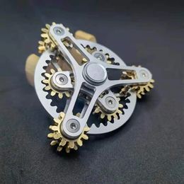 Delicateness Gear Hand Spinner All Copper Fidget Spinner Nine Teeth Linkage Edc Metal Alloy Spinner Focus Toys Stress Relief 240228