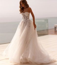 2024 Fashion Wedding Dress Strapless 3D Flower Lace Applique Sweep Train Boho Bridal Gown Custom Made Vestidos De Novia