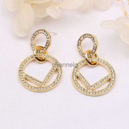 Stud Stud Designer earring accessories Wholesale letter stud Earring Gold Earrings Crystal Women Rhinestone Ear Studs jewlery Wedding new 240306