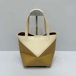 Tote Totes Single L0ewe Fashion 2024 Women Bags New Puzzle/folding Geometry Girl Shoulder Underarm Spain with Sense Versatile Bag Designer Outlier Bucket 0fv8