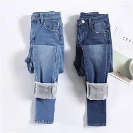 Jeans Frauen Frauen Wärme Winter Schnee warmes Plüsch Stretch Lady dicker Fleece -Studenten Hosen weibliche Retroblaue Hosen