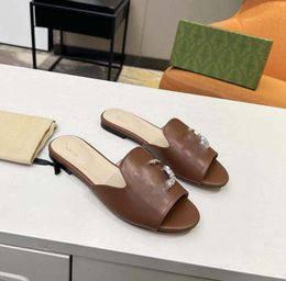New Designer Slippers For Womens Ladies Leather Flats Slides sandles luxury Fashion Luxury Woman Sandal Sliders Plus Size 35-45