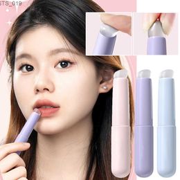 Makeup Brushes Silicone Lip Brush Angled Concealer Brush Portable Fingertips Q Soft Lipstick Brush Round Head Lip Concealer Brush Makeup Tool