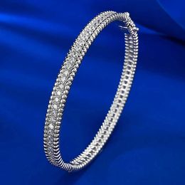 V Bracelet Mujing Jewellery 925 Silver Plated Platinum Double Rowed Bracelet Womens Bracelet Fashionable and Minimalist Diamond Fine Bracelet Exquisite