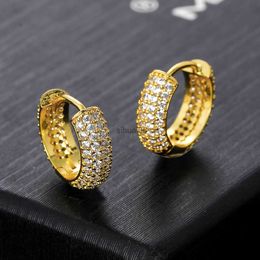 Stud New Huggie Earring Hip-hop Round Hoop Earrings Trend Brand Personalized Micro Iced Out Cubic Zircon Mens 3A CZ Stone Ear Jewelry Men Women 2024 240306