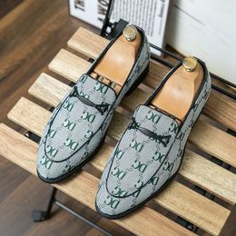 Loafers Men Denim Fabric Printed Horseshoe Buckle Decoration Low Heel Large Pointed Leather Shoes