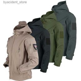 Men's Casual Shirts 2024 Men Hooded Raincoat Winter Waterproof Skin Tactical Military Jacket Sport Hiking Windbreaker Sunscreen Army Jacket Clothing L240306