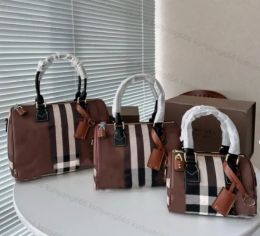 Karierte Handtasche Große Kapazität Einkaufstasche Frauen Schulter Patchwork Farbe Leinwand Echtes Leder Haspe Dame Umhängetaschen Abnehmbarer Riemen Doppelgriff a1