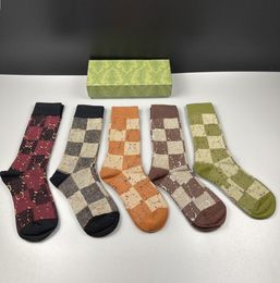 Seasons Breathable Cotton Socks Fashion Letter Jacquard Stockings Christmas Day Gift for Men Women Brand Sock6427441