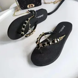 Slippers Fashion Women's Shoes Pinch Toe Ladies Summer Rhinestones Outdoor Casual Beach Flat Comfortable Flip Flops Female