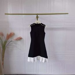 French Light Luxury 24 Early Spring New Women's Wear Contrast Colour Ruffle Edge Slim Sleeveless Style Black Fishtail Knitted Dress