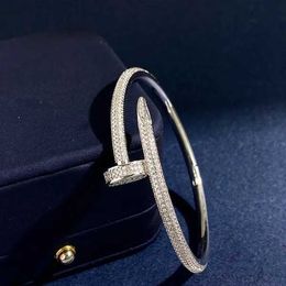 2023 New arrive Jewellery full CZ Love nail Bracelet Bangle with crystal for woman Gold Plated Heart Forever Love Bangle Jewellery For WomenHAML 2MWKV