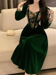 Casual Dresses Women Green Velvet Long Sleeve Party Dress Female Vintage Floral Elegant Square Neck French Birthday Patchwork Prom