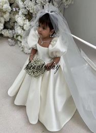 2022 Ivory Vintage Flower Girls039 Dresses Baby Infant Toddler Baptism Clothes Satin Ball Gowns Birthday Party Dress Custom Mad5075251