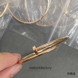 Original 1to1 Cartres High version V-gold nail bracelet fine 18k rose gold coarse half diamond head and tail non fading mens womens styles 74OF