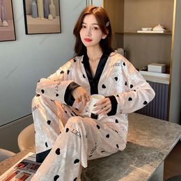 2024 Spring and Autumn New Fashion Warm Velvet Pyjamas Womens Cardigan Advanced Long sleeved Home Fur Set