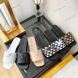 Free shipping lady Triangle Fabric Slippers embroidery Sandal Luxury Casual shoes Women Designer Slides loafer pool Fabric flats Mules outdoor Slider flip flops