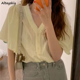 Shirt Women Shirts Flying Sleeve Elegant Gentle Stylish Designed Retro Vneck Allmatch Ulzzang Teens Blouses Sweet Lace French Style