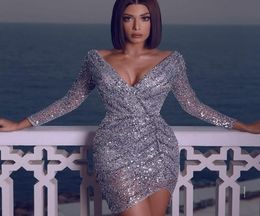 Shiny Glitter Short Cocktail Dresses with Sequins V Neck Illusion Mini Prom Gowns Long Sleeves Special Occasion Dress3458487