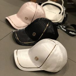 Top Caps Şapka Kadın Şapkaları Sıradan All-Matching M Standart Merkerize Beyzbol Kapı İlkbahar ve Yaz Güneş Vizörü Moda Saten