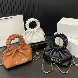 Fashion handbag chain Garbage bag Top quality leather chain bucket Tote bag Luxury new high-end large capacity portable diamond lattice shoulder bag