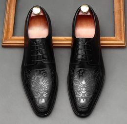 Men Business Wedding Party Dress Shoes Genuine Leather Laser patterned tiger head Men shoes Lace-Up Breathable Pointed Toes Formal events Derby shoes Burgundy Black