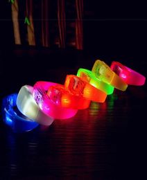 Music Activated Sound Control Led Toys Flashing Bracelet Light Up Bangle Wristband Club Party Bar Cheer Luminous Hand Ring Glow St3084513