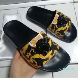 Summer Sandals Fahsion Slippers Girls Beach Slides Black White Red Blue yellow pink Solid Color Rubber Premium Slippers size 35-45