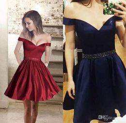 2018 New Fashion Cheap Burgundy Navy Blue Short Homecoming Dresses with Beaded Sash Glossy Off the Shoulders A Line Cocktail Prom 9049920