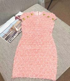 Milan Runway Dress 2024 Pink O Neck Lace Buttons Short Sleeves Slim Knitting Long Dresses Holiday Vestidos De Festa 3062