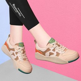 Nuove sport primaverili casual e autunno alla moda 2024 stagioni versatili versatile in pelle vera esso scarpe da donna leggero solace