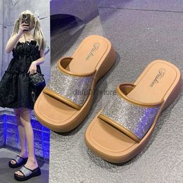 Slippers Wearing thick soled sandals for womens 2024 summer new sequin niche open toe one line drag display high casual shoesH240306