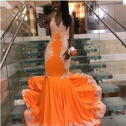 Orange Halter Mermaid Long Prom Dresses Black Girls Lace Applique Backless golvlängd Formell fest Kvällsklänningar BC15794