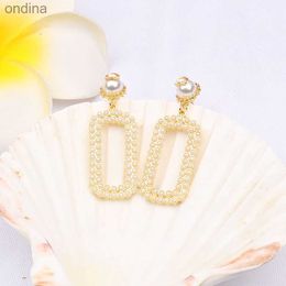 Stud Stud Luxury Designer Earrings Stud Earings Ear Stud Designers Brand Double Letter 18K Gold Plated Pearl Geometric Classic Women Wedding Wholesale sales 240306