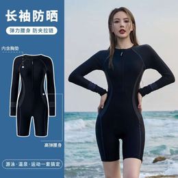 Women's Swimsuit 2024 New One-piece Long Sleeved Conservative Racing Super Sexy Surfing Hot Spring Soaking Slimming and Flesh Covering Swimsuit