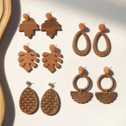 Dangle Earrings Pine Cone Natural Painted Wood Ethnic Women Irregular African Pendant Fashion Girl Lady Jewellery Drop Party G