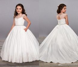 2020 White Lace Satin Flower Girl Dresses Kids Wedding Cap Sleeve Jewel Beaded Rhinestones Ball Gowns First Holy Communion Dresses7534251