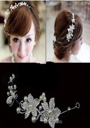 2019 Spring Bridal Tiaras Crowns Stock Headband Wedding Hair Accessories Faux Pearl Flower Fascinator Shiny Crystal Tiara Red Brid5577838