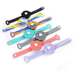 child silicone Rotatable bubble bracelet Fidget toy fun stress relieving at work turning on the flip key ring jigsaw pressing fing4464267