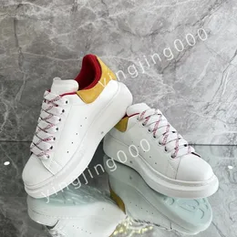 2024 Luxurys designers Casual Shoes running shoes White Black Leather Velvet Trainers Mens Women Flats Lace Up platform sneakers mens trainers xsd221101