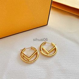 Stud Golden Stud Earring Designer Women Men Luxury Jewlery Hoop Stud Earring Retro Ring Earrings Engagement Ear Stud 240306