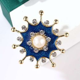 High End Gift Giving Star Studded for Men and Women, Versatile Blue Painted Enamel Circular Geometric Sun God Brooch Clip