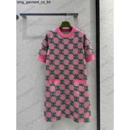 New 24ss Pink Dress Brand Classic fashion brand Jacquard Plaid Short Sleeve Knitted Dress Imported Wool Yarn Simple Version Casual Style Maxiskit Dress Women