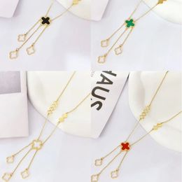 4-farbige leichte Luxus-Halskette mit vierblättriger Blume, Halskette, Schmuck, Geschenk für Mädchen