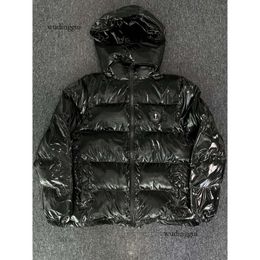 Trapstar Bright Black Classic Trapstar Jacket Thickened Warm Bread Jacket with Hat, designer jacket Loose Winter Windproof and Waterproof Versatile mens jacket 341