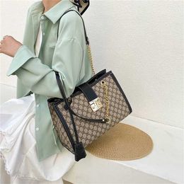 70% Factory Outlet Off Small chain for women's antique light big single room diagonal span large capacity Tote bag on sale