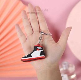 Sneakers 2024 PVC Creative Mini Keychains for Men Women Gym Sportskor Keychain Handbag Chain Basketball Shoe Nyckelhållare Bulkpris 3 H66