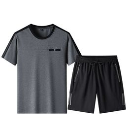 Men's Summer Outfit with Solid Colour Short Sleeved T-shirt, Cotton Casual Stretch Sports Ice Shorts Set, Men's Full Set